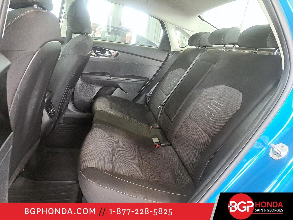 Kia Forte EX 2021 à Saint-Georges, Québec - 8 - w1024h768px