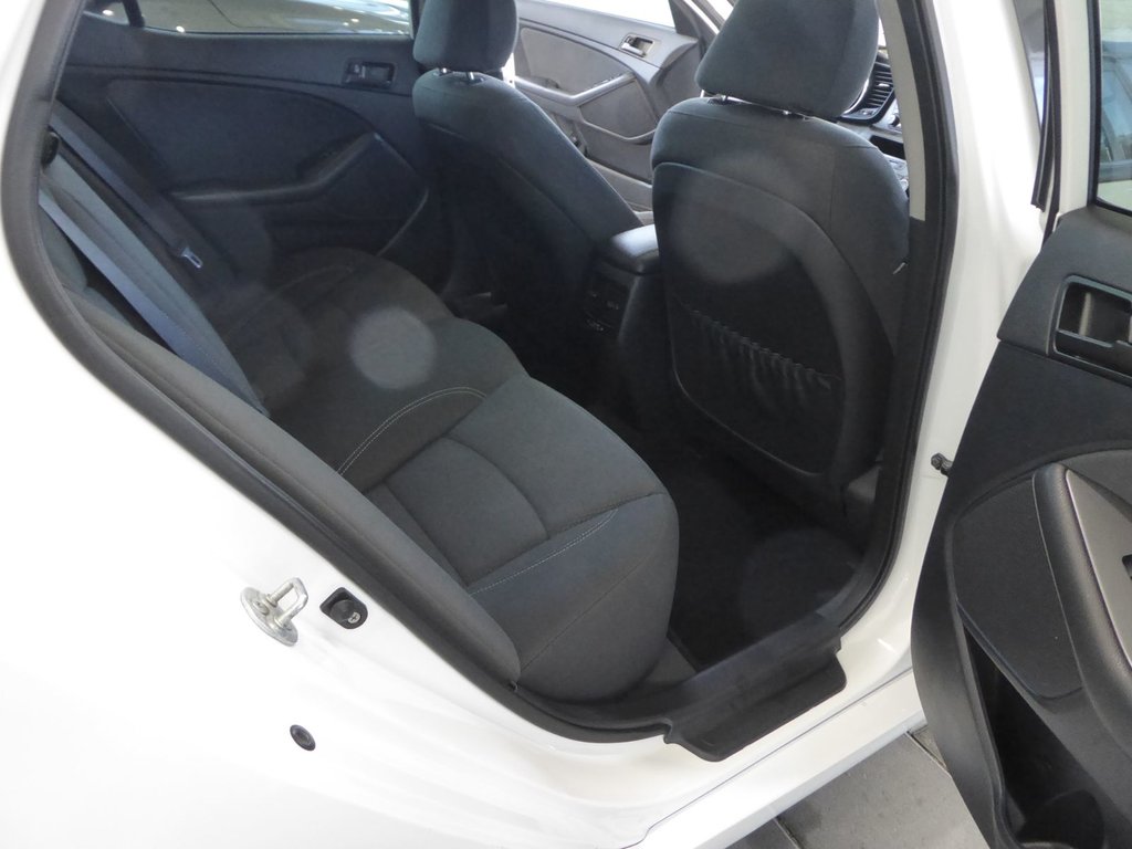 2013 Kia Optima LX+ in Saint-Georges, Quebec - 12 - w1024h768px