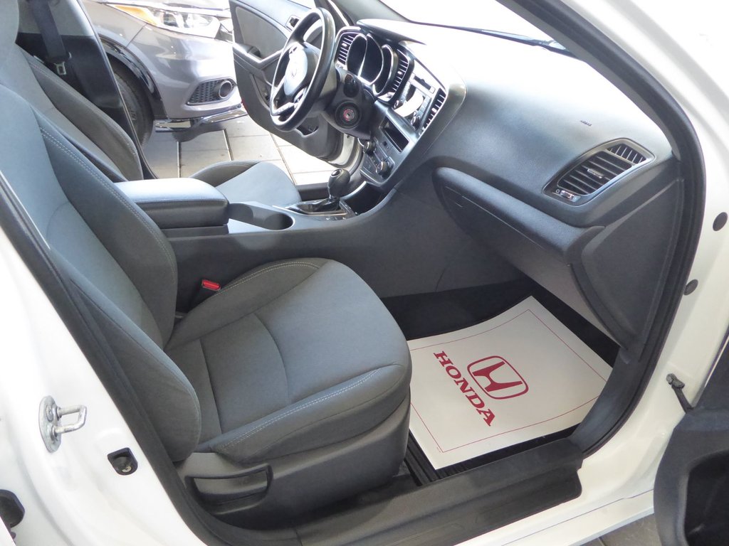 2013 Kia Optima LX+ in Saint-Georges, Quebec - 13 - w1024h768px