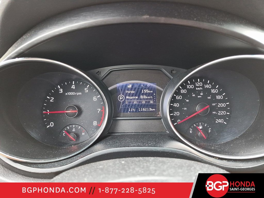 2016 Kia Sedona LX in Saint-Georges, Quebec - 15 - w1024h768px