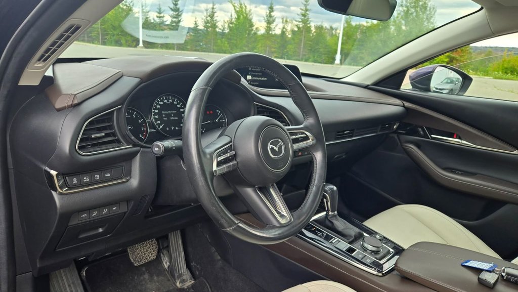 Mazda CX-30 GT 2023 à Saint-Georges, Québec - 5 - w1024h768px