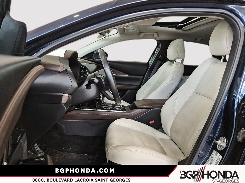 2023 Mazda CX-30 GT in Saint-Georges, Quebec - 7 - w1024h768px