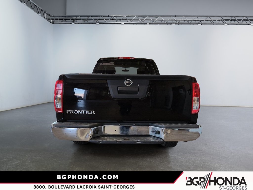 Nissan Frontier S 2015 à Saint-Georges, Québec - 3 - w1024h768px