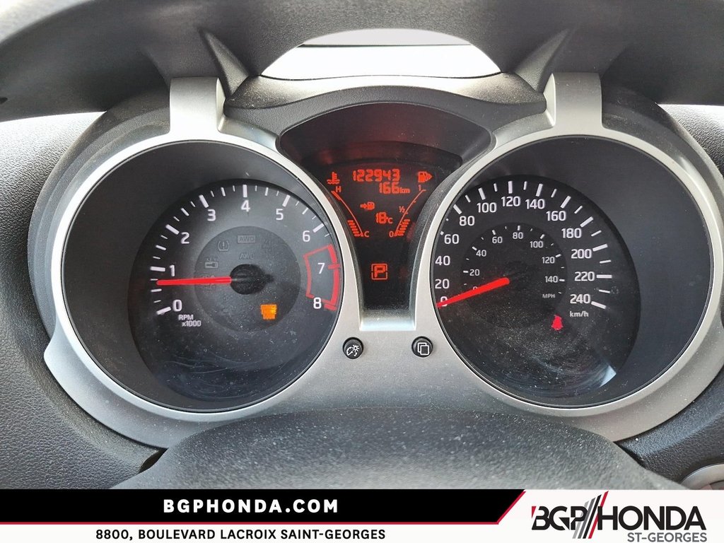 2016 Nissan JUKE SV AWD in Saint-Georges, Quebec - 18 - w1024h768px