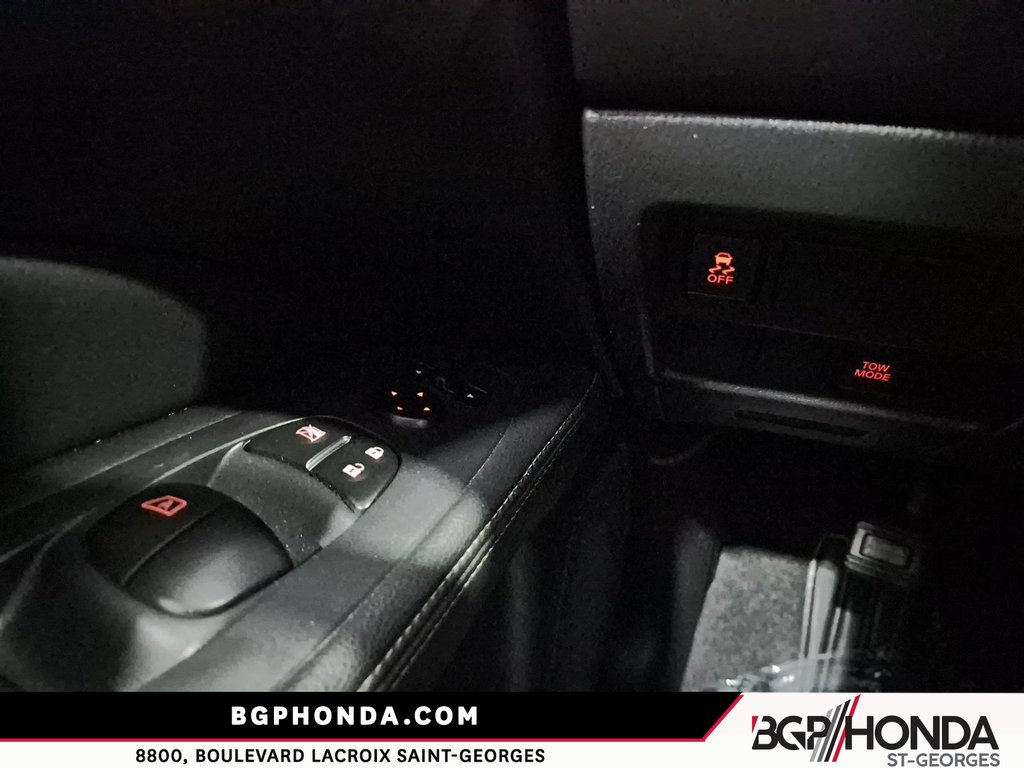 2020 Nissan Pathfinder S in Saint-Georges, Quebec - 14 - w1024h768px