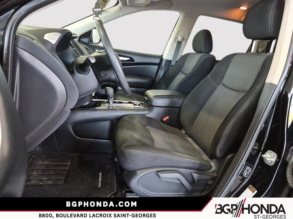 2020 Nissan Pathfinder S in Saint-Georges, Quebec - 9 - w1024h768px