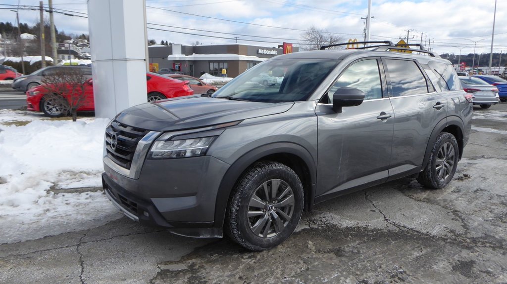 Nissan Pathfinder SV AWD 2022 à Saint-Georges, Québec - 1 - w1024h768px