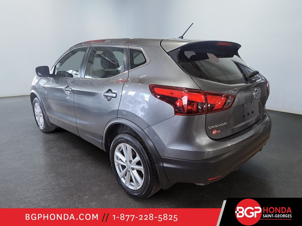 2017 Nissan Qashqai S AWD in Saint-Georges, Quebec - 4 - w1024h768px