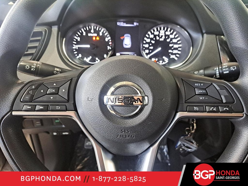 2017 Nissan Qashqai S AWD in Saint-Georges, Quebec - 12 - w1024h768px