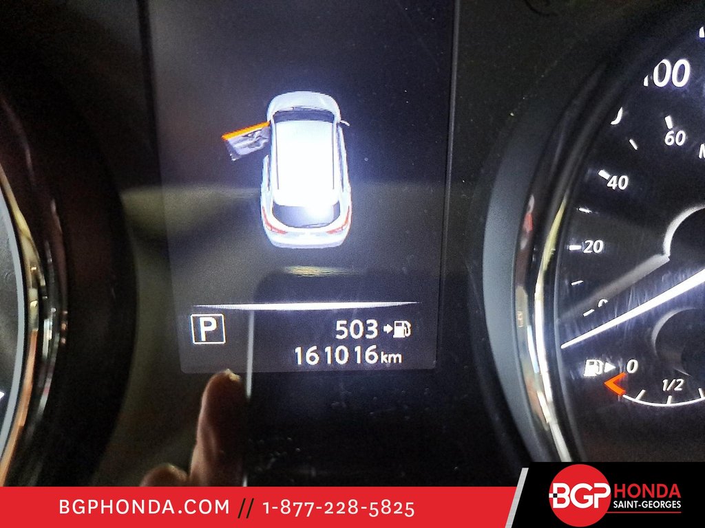 2017 Nissan Qashqai S AWD in Saint-Georges, Quebec - 13 - w1024h768px