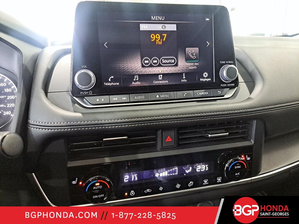 2025 Nissan Rogue SL AWD in Saint-Georges, Quebec - 16 - w1024h768px