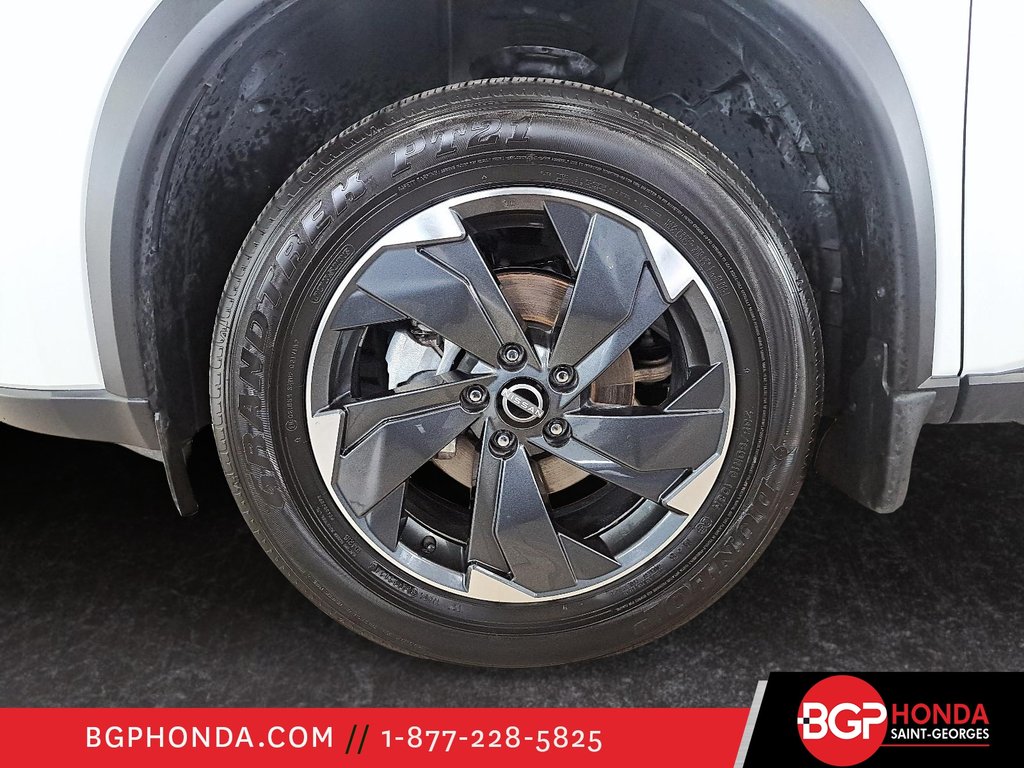 2025 Nissan Rogue SL AWD in Saint-Georges, Quebec - 7 - w1024h768px