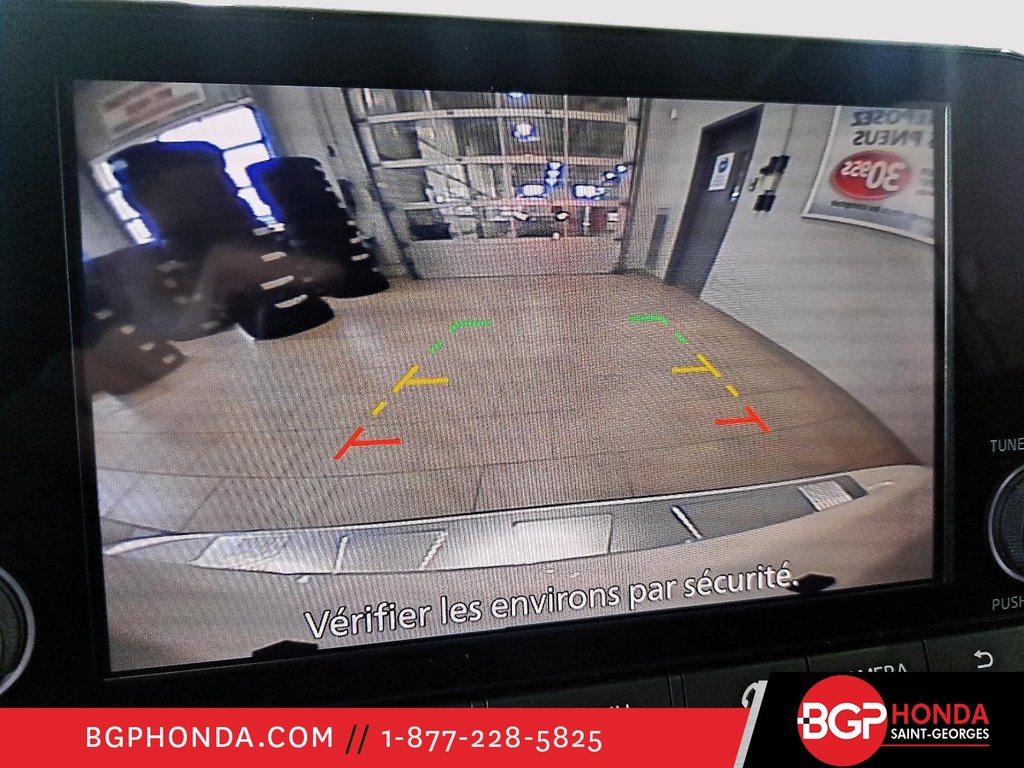 2025 Nissan Rogue SL AWD in Saint-Georges, Quebec - 19 - w1024h768px