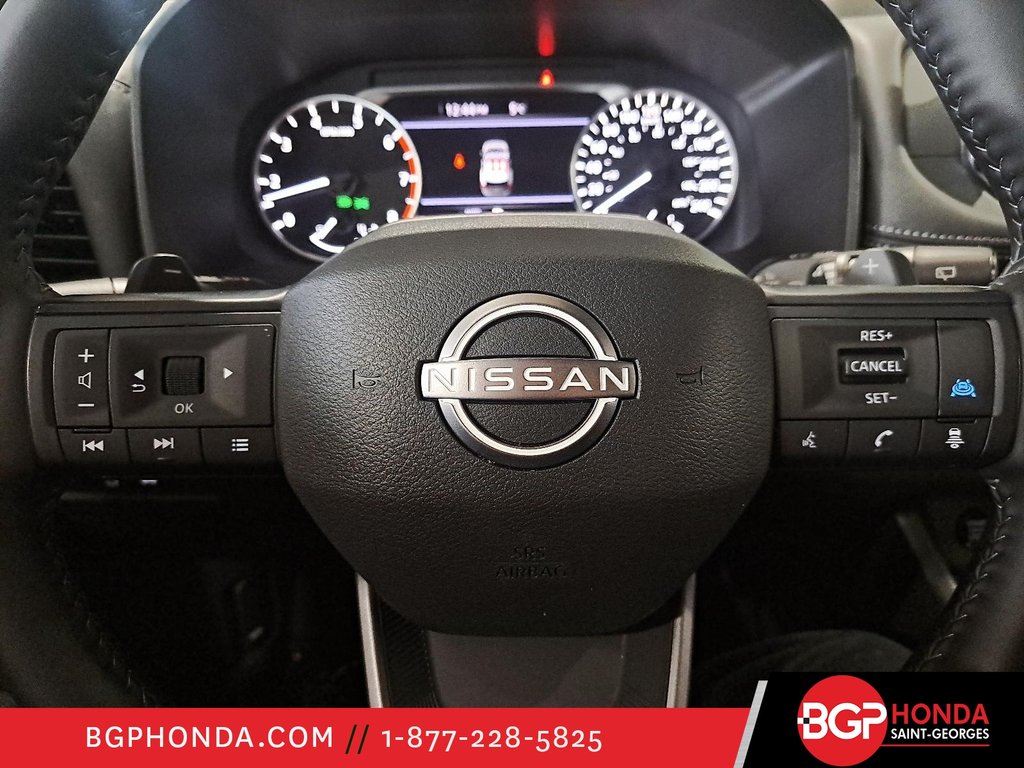 2025 Nissan Rogue SL AWD in Saint-Georges, Quebec - 12 - w1024h768px