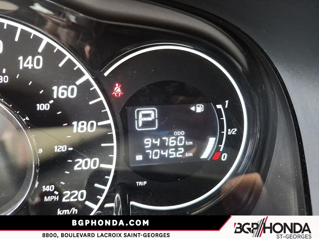 2017 Nissan Versa Note SV in Saint-Georges, Quebec - 13 - w1024h768px