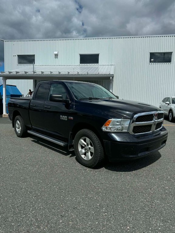 2016 Ram 1500 ST 4x4 in Saint-Georges, Quebec - 2 - w1024h768px
