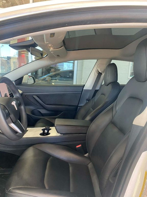 Tesla Model 3 Standard Range Plus 2020 à Saint-Georges, Québec - 15 - w1024h768px