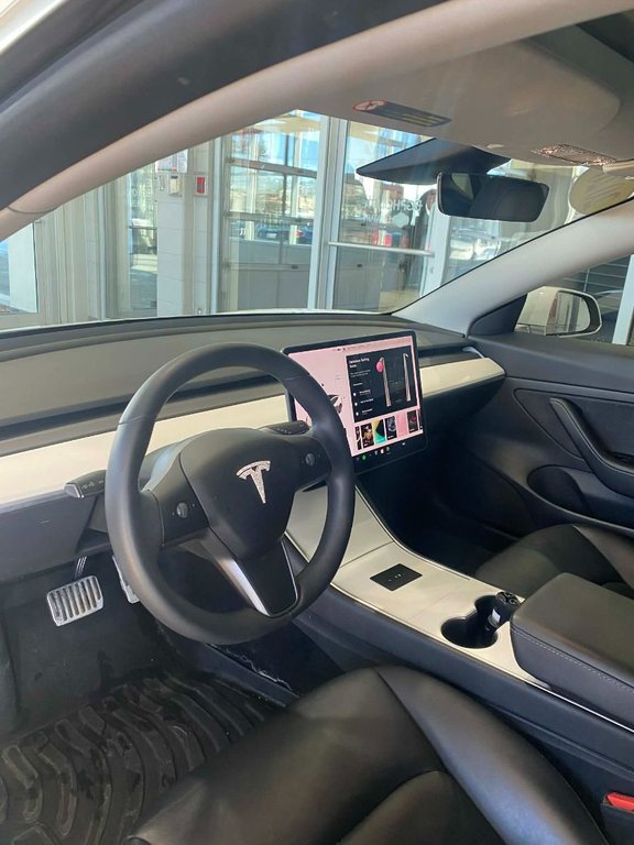 Tesla Model 3 Standard Range Plus 2020 à Saint-Georges, Québec - 7 - w1024h768px
