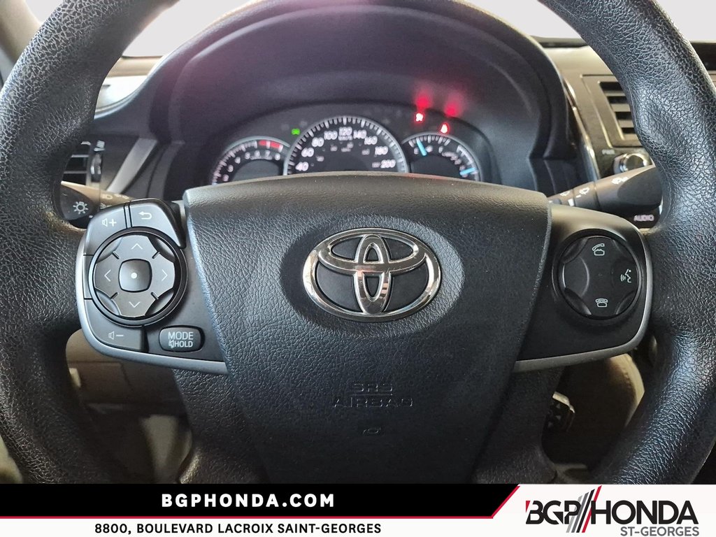 Toyota Camry LE 2012 à Saint-Georges, Québec - 11 - w1024h768px