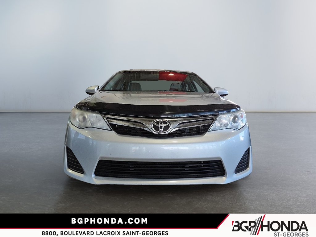 Toyota Camry LE 2012 à Saint-Georges, Québec - 2 - w1024h768px