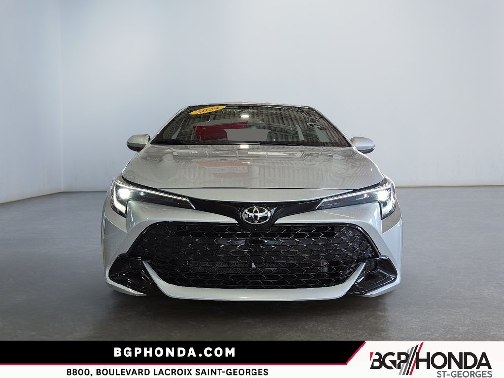 2024 Toyota Corolla Hatchback SE in Saint-Georges, Quebec - 2 - w1024h768px