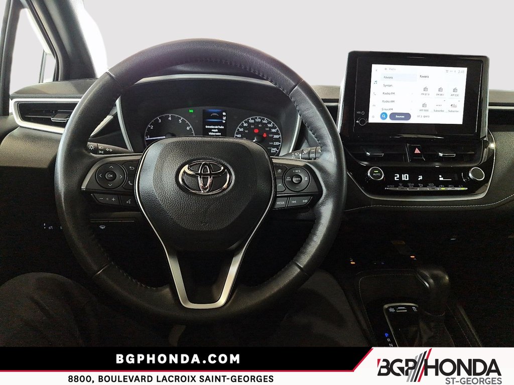 2024 Toyota Corolla Hatchback SE in Saint-Georges, Quebec - 10 - w1024h768px