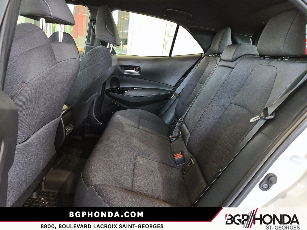 2024 Toyota Corolla Hatchback SE in Saint-Georges, Quebec - 8 - w1024h768px