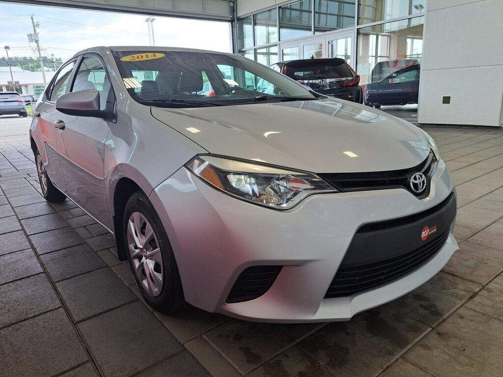 2014  Corolla in Saint-Georges, Quebec - 2 - w1024h768px