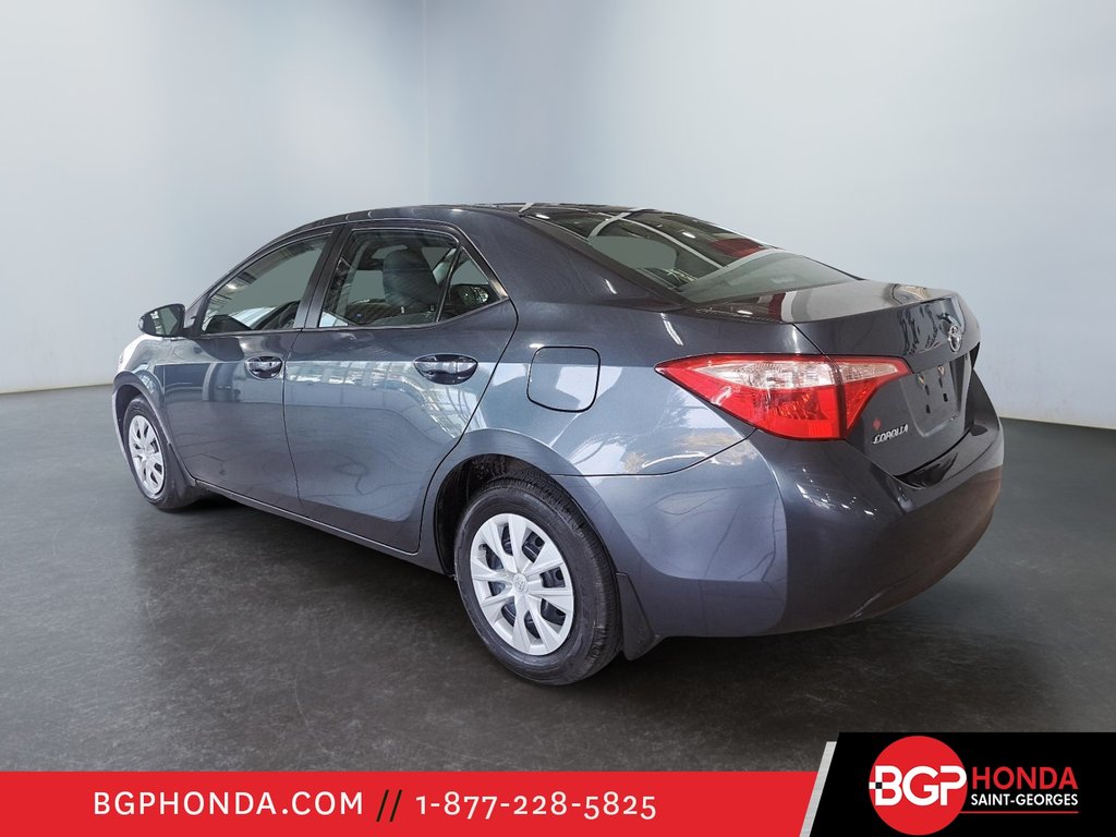 2018 Toyota Corolla LE in Saint-Georges, Quebec - 4 - w1024h768px
