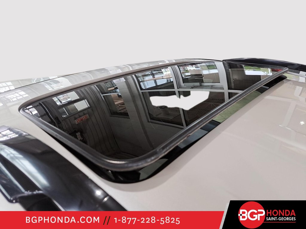 Toyota RAV4 Limited 2011 à Saint-Georges, Québec - 18 - w1024h768px