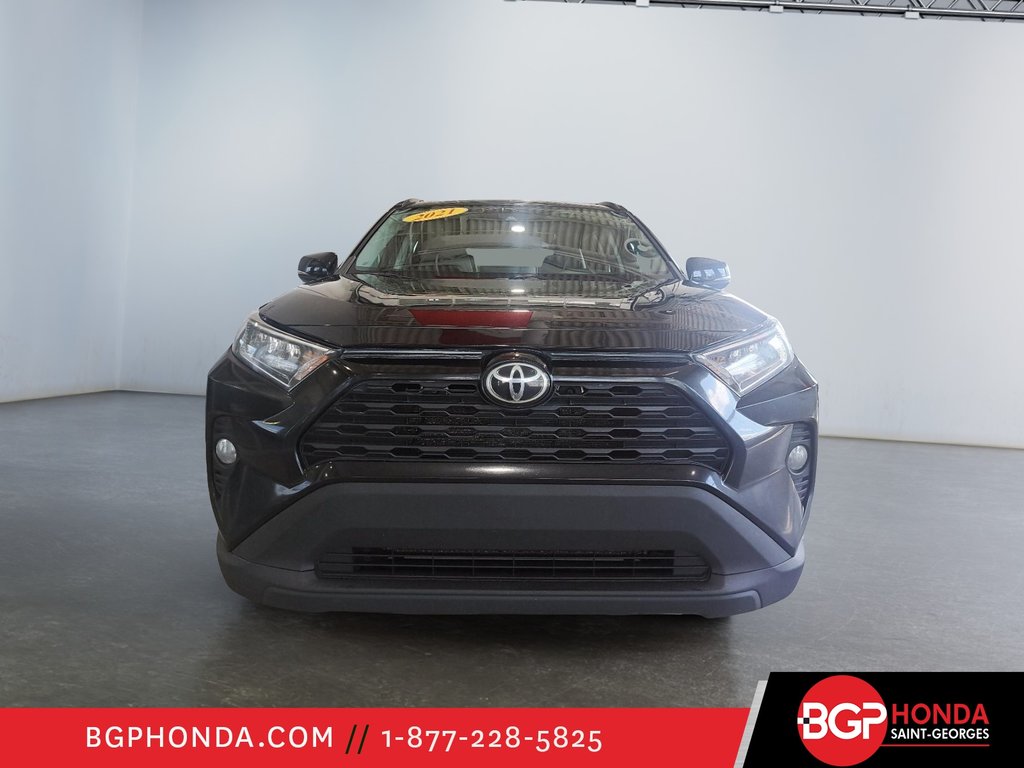 2021 Toyota RAV4 XLE in Saint-Georges, Quebec - 2 - w1024h768px