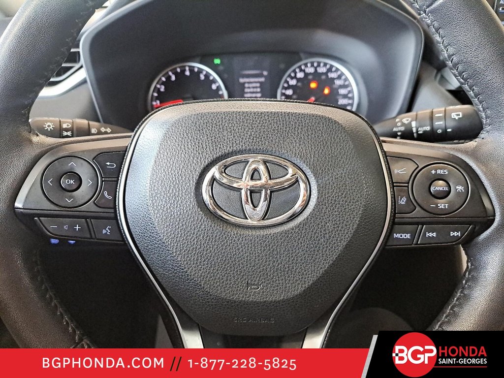 2021 Toyota RAV4 XLE in Saint-Georges, Quebec - 15 - w1024h768px
