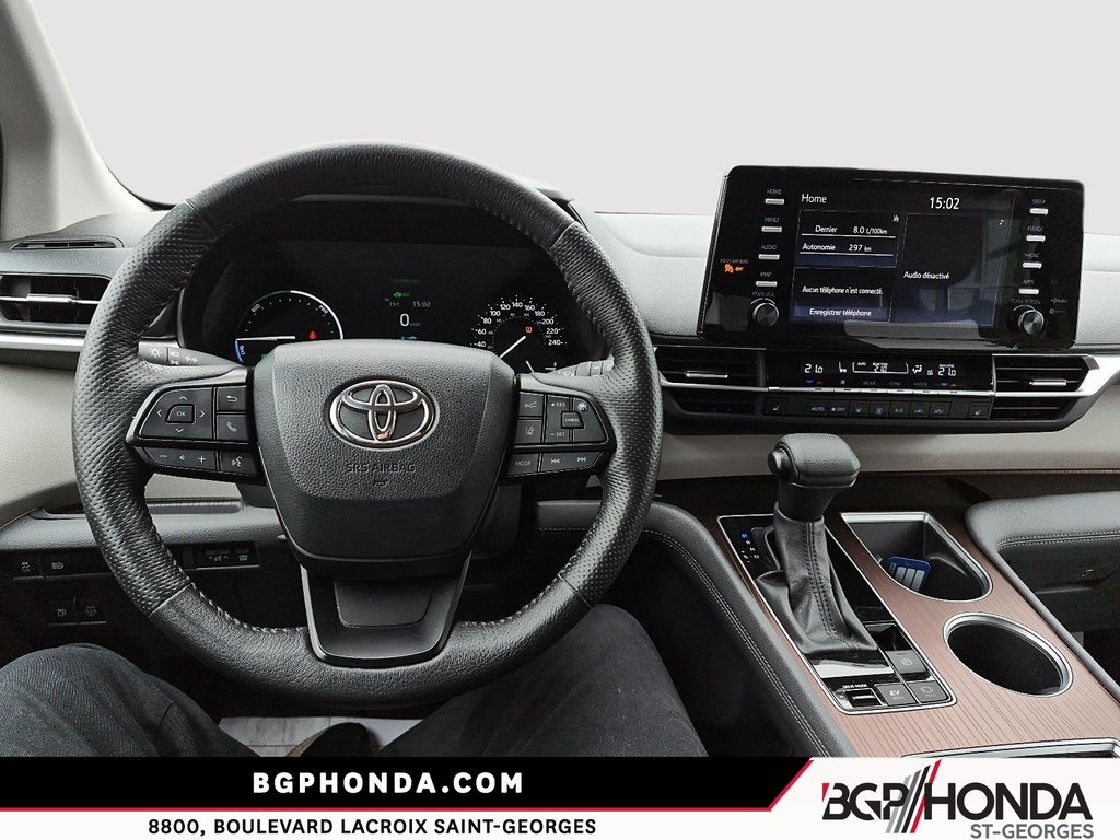 2023 Toyota Sienna LE AWD HYBRID in Saint-Georges, Quebec - 10 - w1024h768px