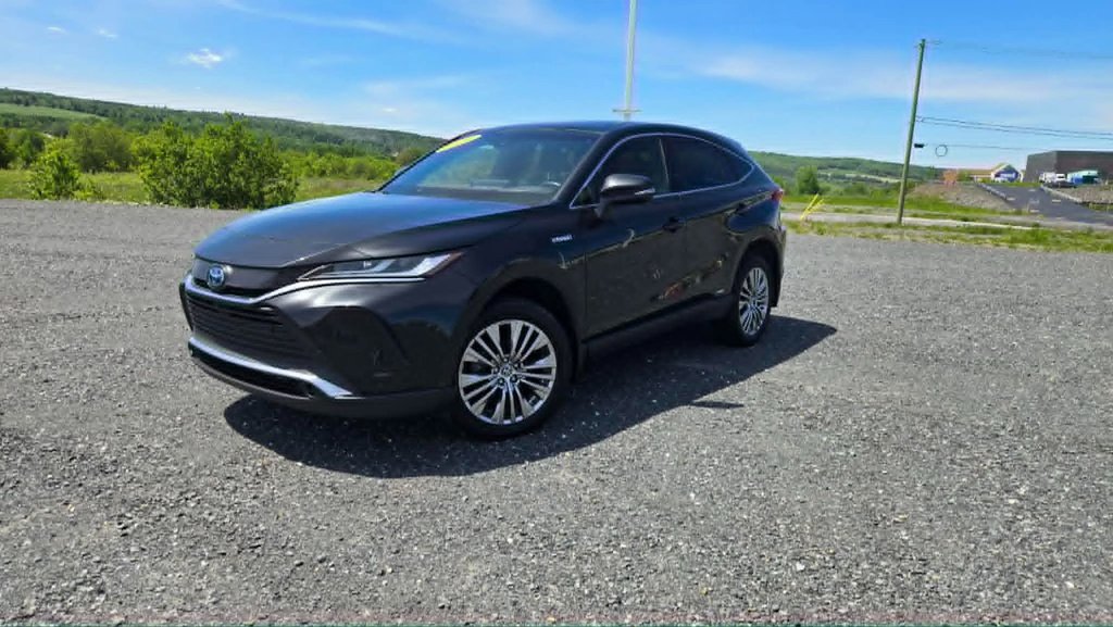2021 Toyota Venza LIMITED HYBRID in Saint-Georges, Quebec - 1 - w1024h768px