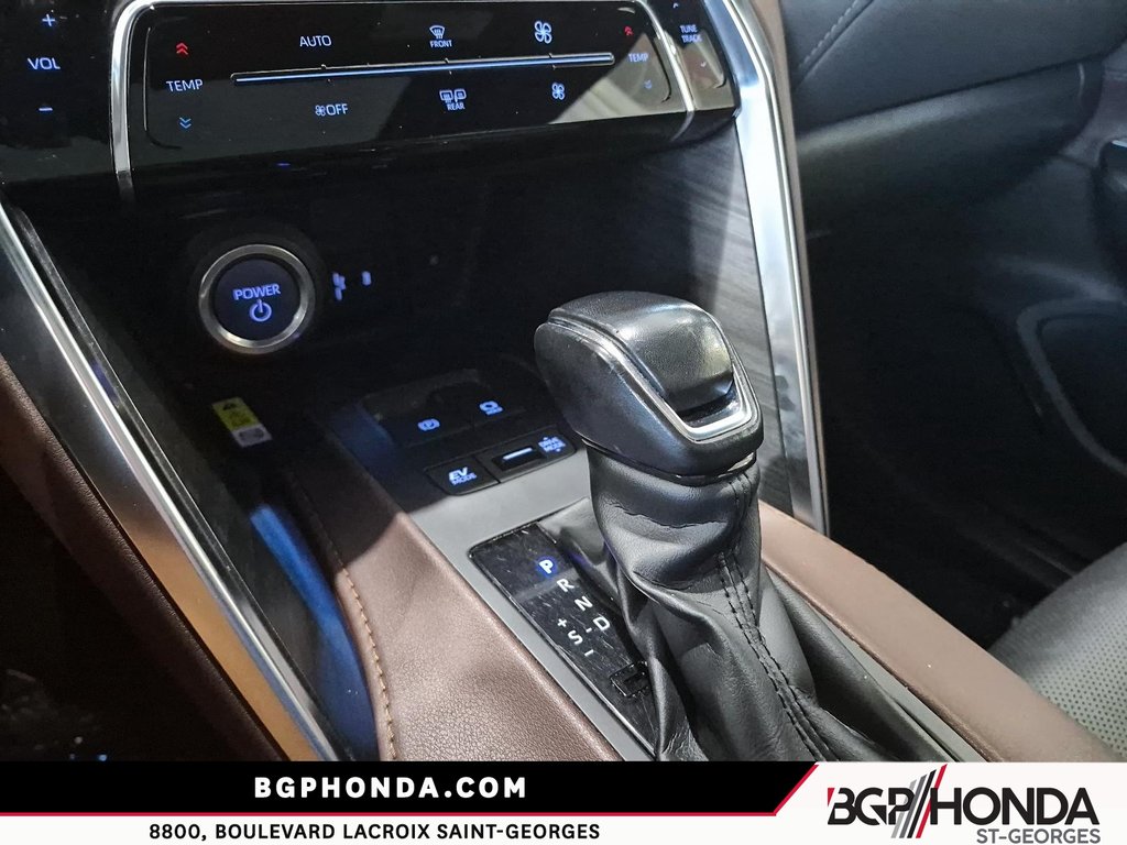 2021 Toyota Venza LIMITED HYBRID in Saint-Georges, Quebec - 17 - w1024h768px