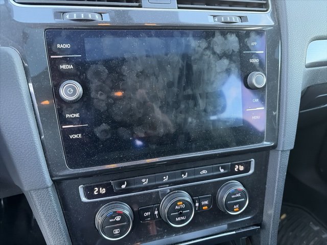 2019 Volkswagen Golf HIGHLINE in Saint-Georges, Quebec - 11 - w1024h768px