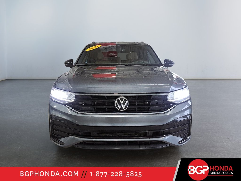 Volkswagen Tiguan Confortline R-Line Black Edition 2024 à Saint-Georges, Québec - 2 - w1024h768px