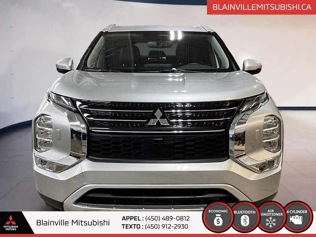 2023  Outlander SEL S-AWC + NAV + CUIR + 7 PASS. + HAYON M. LIBRE in Brossard, Quebec - 2 - w1024h768px