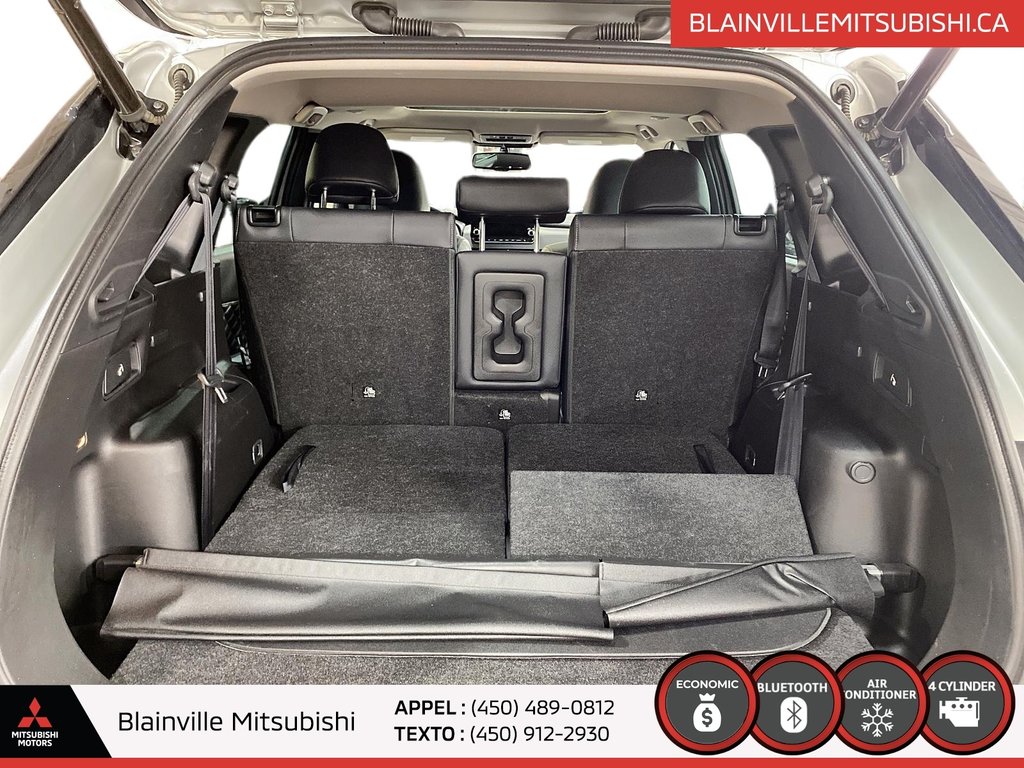 2023  Outlander SEL S-AWC + NAV + CUIR + 7 PASS. + HAYON M. LIBRE in Brossard, Quebec - 6 - w1024h768px