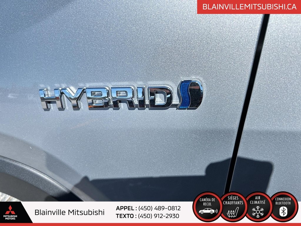 2021  RAV4 HYBRID LE AWD + NAVIGATION + CAMERA DE RECUL in Brossard, Quebec - 5 - w1024h768px