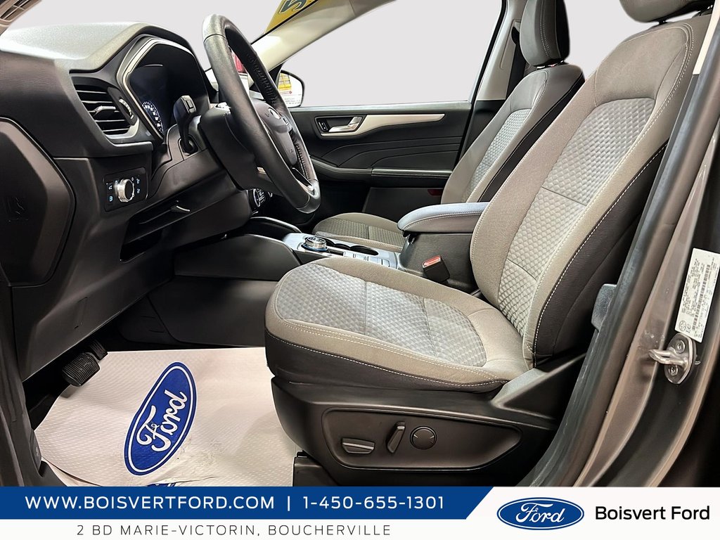 Ford Escape SE Plug-In Hybrid 2021 à Boucherville, Québec - 8 - w1024h768px