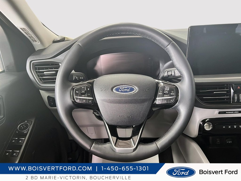 2023 Ford Escape PHEV in Boucherville, Quebec - 12 - w1024h768px
