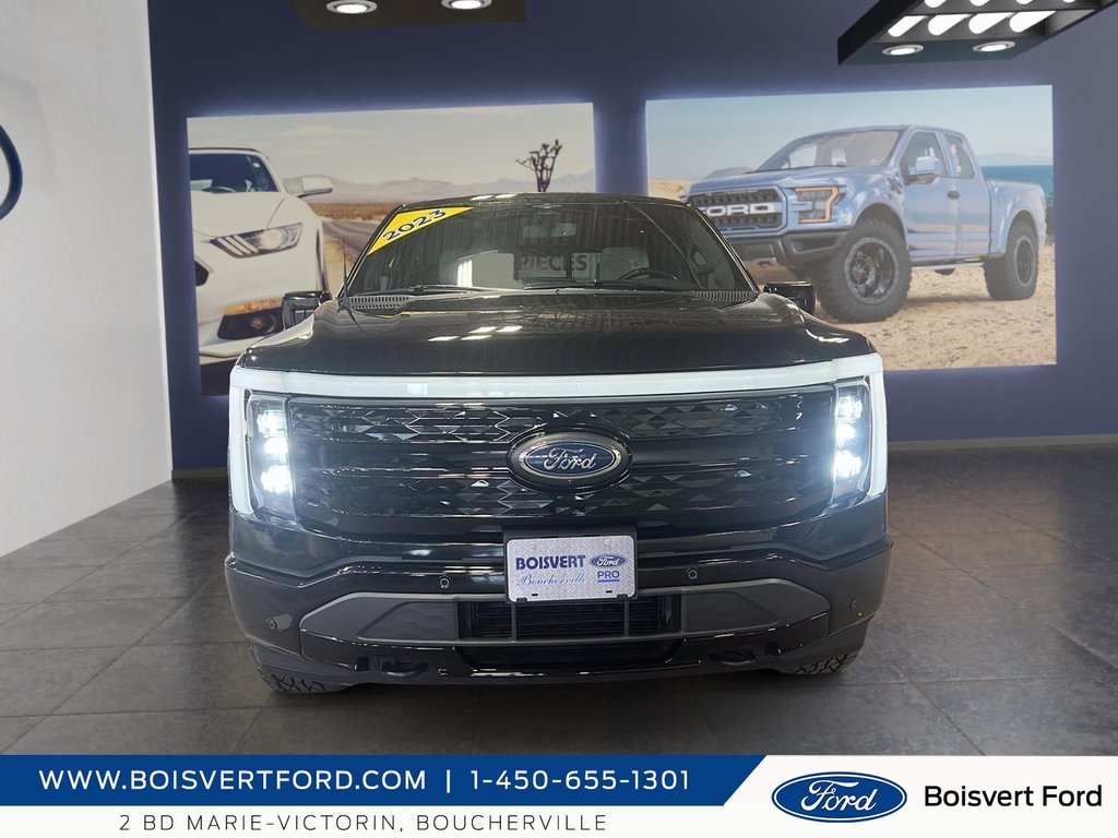 Ford F-150 Lightning Éditions platinum full 2023 à Boucherville, Québec - 2 - w1024h768px