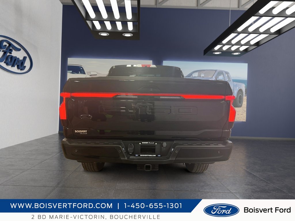 Ford F-150 Lightning Version Platinum 2023 à Boucherville, Québec - 3 - w1024h768px