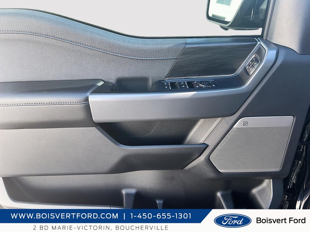 2024 Ford F-150 Lightning LARIAT in Boucherville, Quebec - 10 - w1024h768px