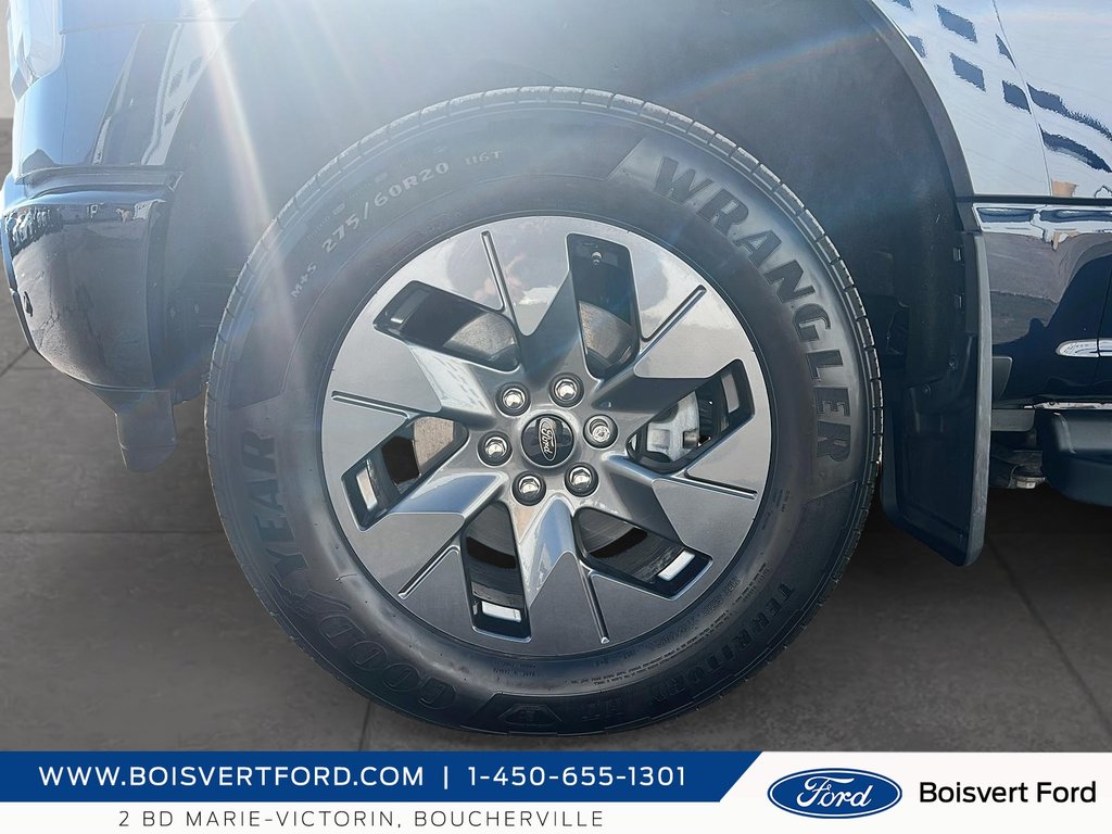 2024 Ford F-150 Lightning LARIAT in Boucherville, Quebec - 7 - w1024h768px