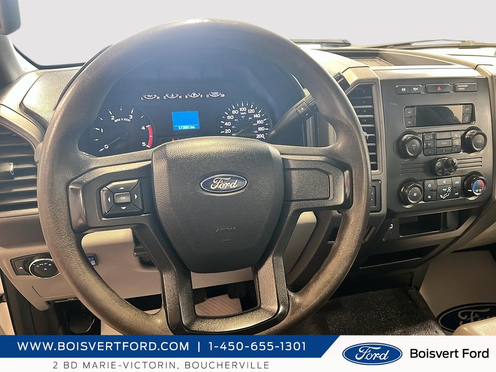 2019 Ford F-350 XL cabine simple 4RM caisse de 8 pi in Boucherville, Quebec - 11 - w1024h768px