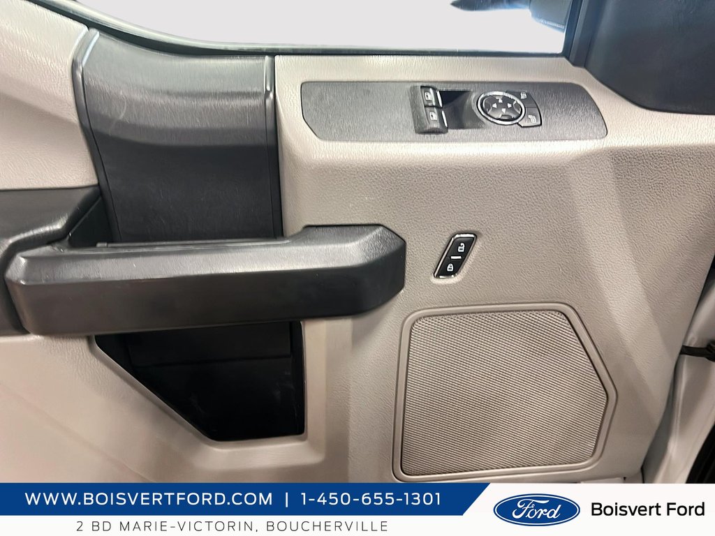 2019 Ford F-350 XL cabine simple 4RM caisse de 8 pi in Boucherville, Quebec - 10 - w1024h768px