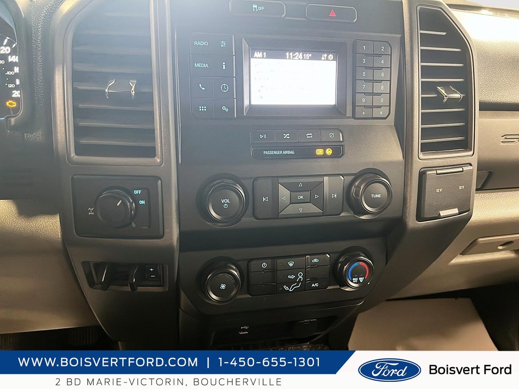 2021 Ford F-350 XL cabine double 2RM 168 po DCE de 60 po in Boucherville, Quebec - 16 - w1024h768px
