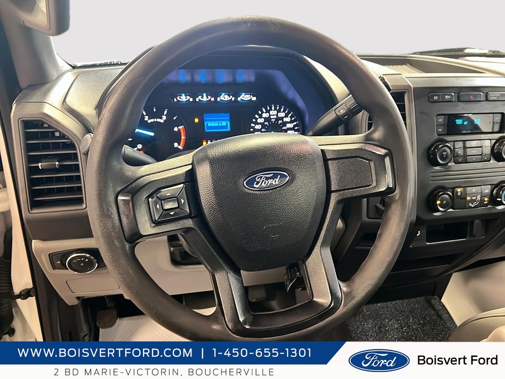 Ford F-550 XL cabine simple 2RM 169 po DCE de 84 po 2019 à Boucherville, Québec - 11 - w1024h768px
